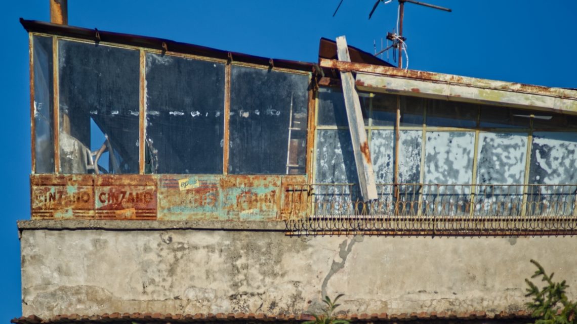 Su via Aterno… Era così già prima del coronavirus…